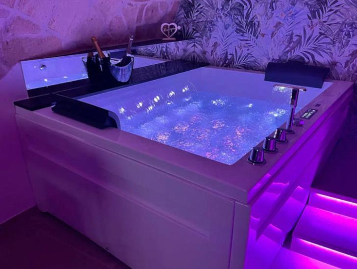 غرافينا إن بوليا Glamour Suite المظهر الخارجي الصورة